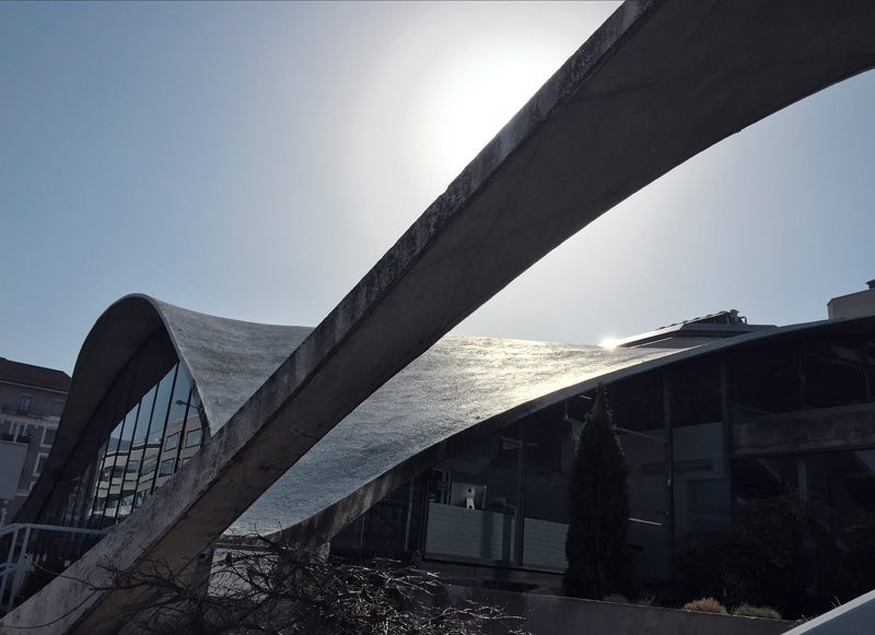 Pavillon Sicli, un des sept piliers soutenant la coque fine en béton