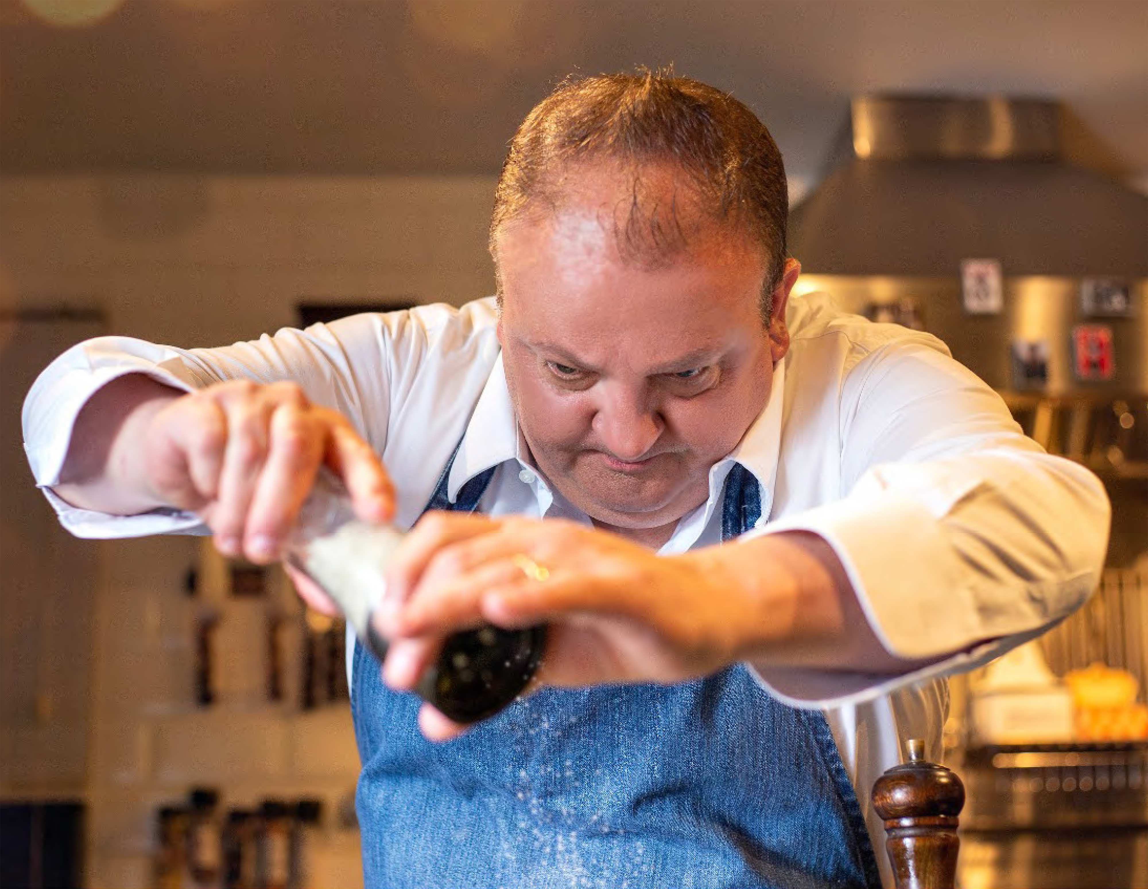 Pesadelo na Cozinha on X: Erick Jacquin, nascido na Casa França, legítimo  herdeiro do Pesadelo na Cozinha, legítimo jurado do MasterChef Brasil,  Protetor dos Freezers, o pai de Edouard, Antoine e Elise