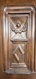 symbole porte d'entrée église Saint-Roch Diémoz