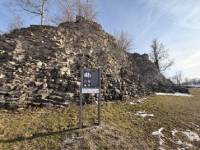 Vestiges du Château de Bossonnens et début du sentier didactique